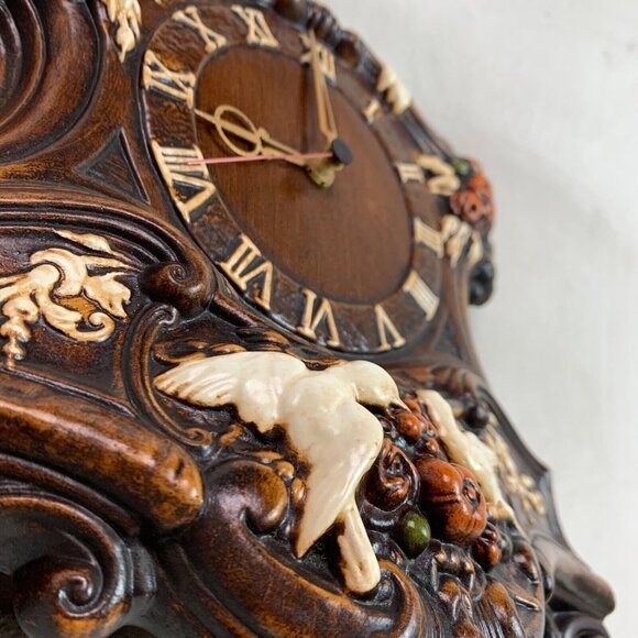 Arnel’s Vintage Hand Painted Wood-Look Ceramic Mantel Victorian Clock 10”H - Picture 7 of 16